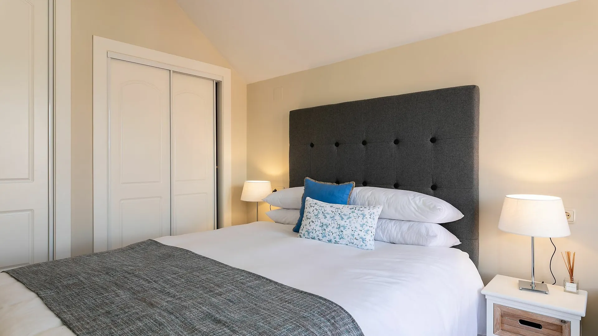 Elviria Marbella Luxury Penthouse Two Rooms Parking And Golf